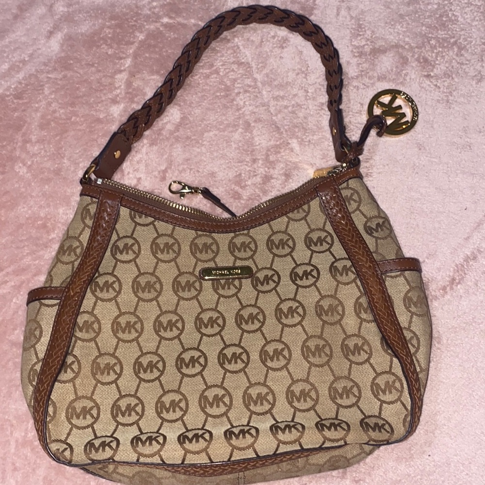 Michael Kors hand bag